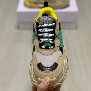 BALENCIAGA TRIPLE S TRAINERS - BB29