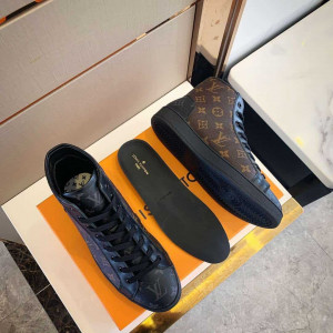 LOUIS VUITTON MONOGRAM HIGH TOP SNEAKER