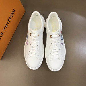 LOUIS VUITTON TIME OUT SNEAKER - LV140