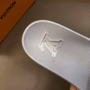 LOUIS VUITTON SLIDES - LVS23