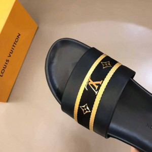 LOUIS VUITTON MEN SLIDES - LVS47