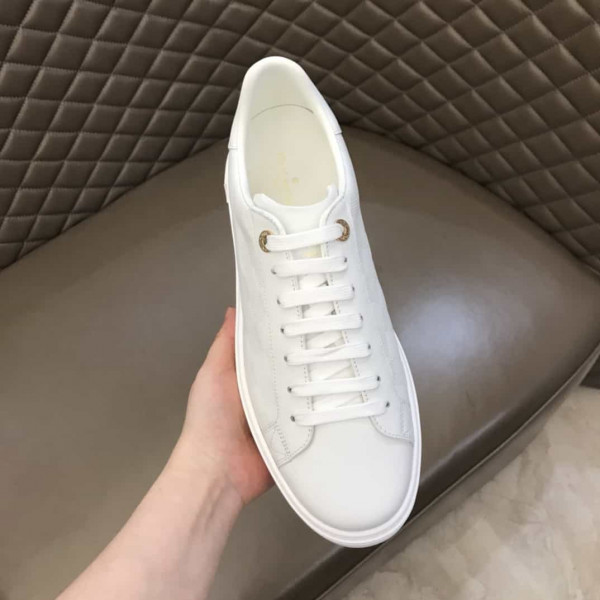 LOUIS VUITTON TIME OUT SNEAKER - LV138