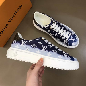 LOUIS VUITTON ESCALE TIME OUT SNEAKER LV134