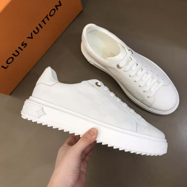 LOUIS VUITTON TIME OUT SNEAKER - LV138