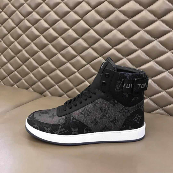 LOUIS VUITTON RIVOLI SNEAKER - LV226