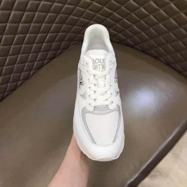 LOUIS VUITTON INITIALS 'RUN AWAY' SNEAKERS - LV271