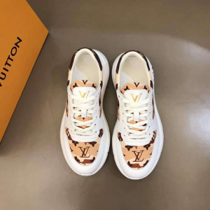 LOUIS VUITTON RUN AWAY SNEAKER - LV252