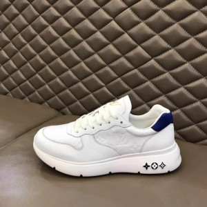 LOUIS VUITTON VUITTON RUN AWAY SNEAKER - LV290