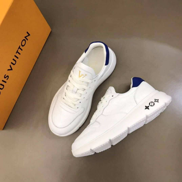 LOUIS VUITTON VUITTON RUN AWAY SNEAKER - LV290