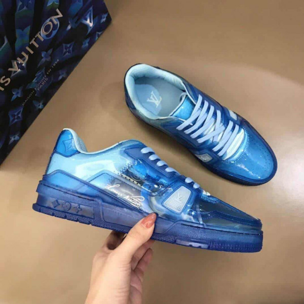 LOUIS VUITTON TRAINER SNEAKER IN BLUE - LV282