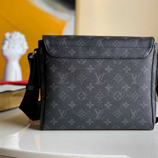 LOUIS VUITTON DISTRICT PM MONOGRAM ECLIPSE CANVAS M44000