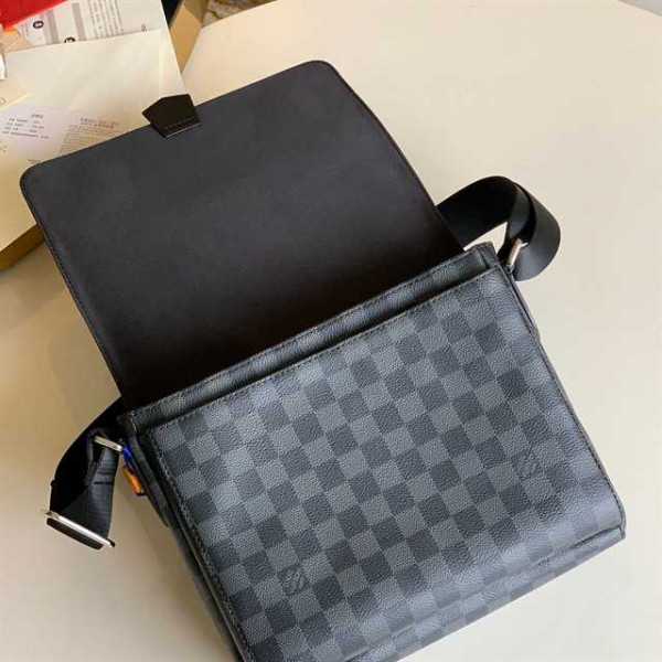 LOUIS VUITTON FLAP MESSENGER DAMIER GRAPHITE CANVAS N40418