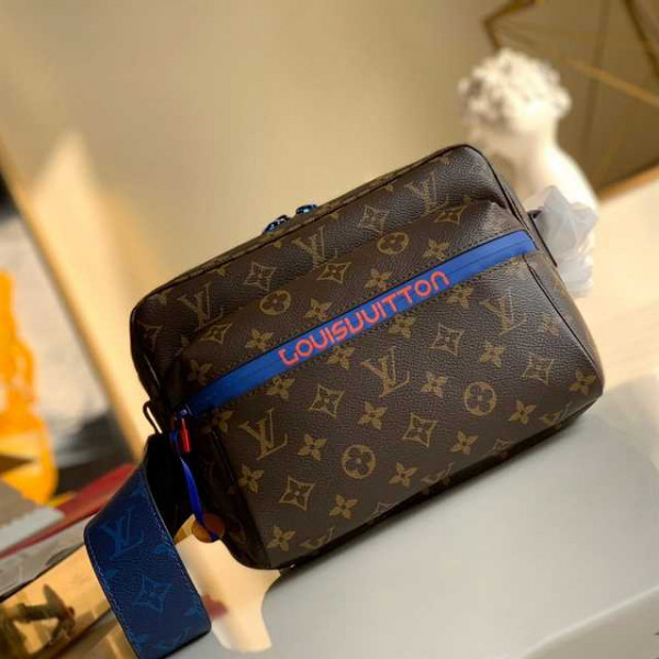 LOUIS VUITTON MESSENGER PM M43843