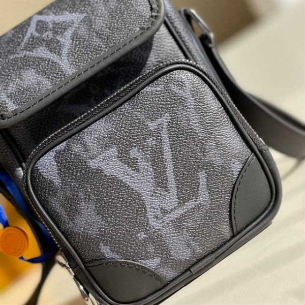 LOUIS VUITTON NANO AMAZON MESSENGER M45650