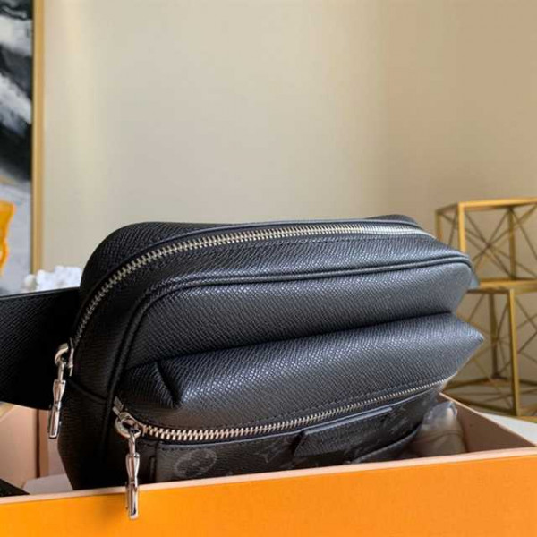 LOUIS VUITTON OUTDOOR BUMBAG TAIGARAMA IN BLACK M30245