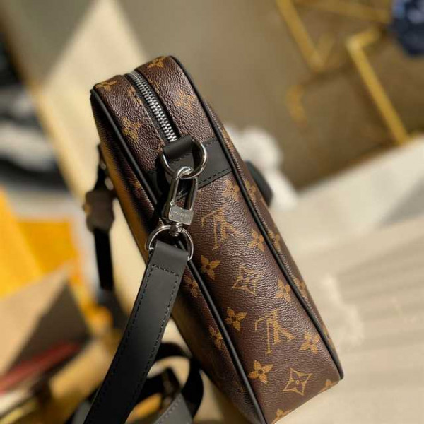 LOUIS VUITTON PORTE-DOCUMENTS VOYAGE MONOGRAM MACASSAR CANVAS M52005