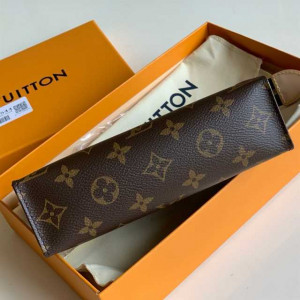 LOUIS VUITTON TOILETRY POUCH 19 MONOGRAM CANVAS IN BROWN M47544