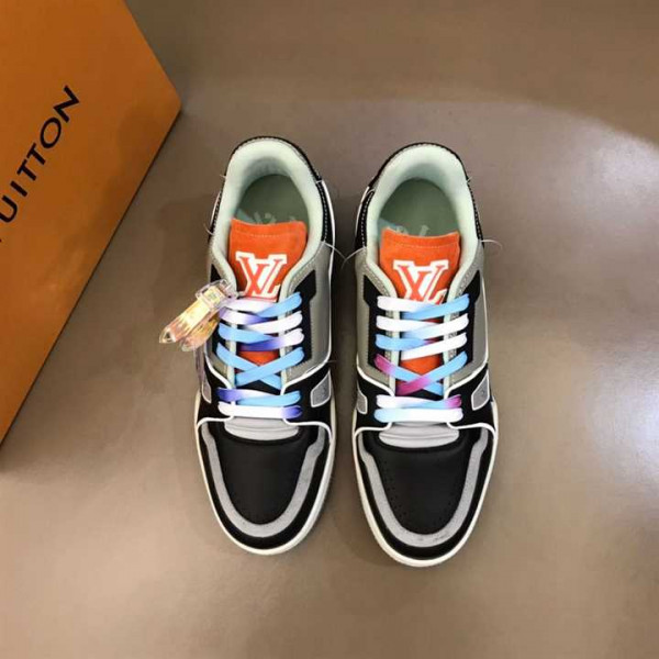 LOUIS VUITTON TRAINER SNEAKERS - LSVT092