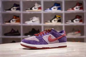 NIKE DUNK LOW PLUM - NK33