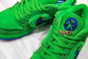 NIKE SB DUNK LOW GRATEFUL DEAD BEARS GREEN - NK54