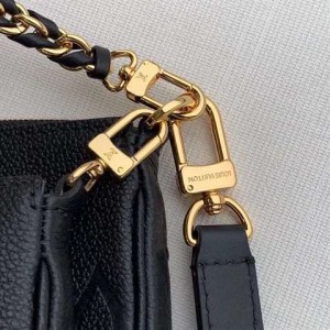 LOUIS VUITTON MULTI POCHETTE ACCESSOIRES - WLM258