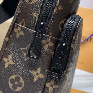 LOUIS VUITTON AVENUE SLING BAG - WLM155