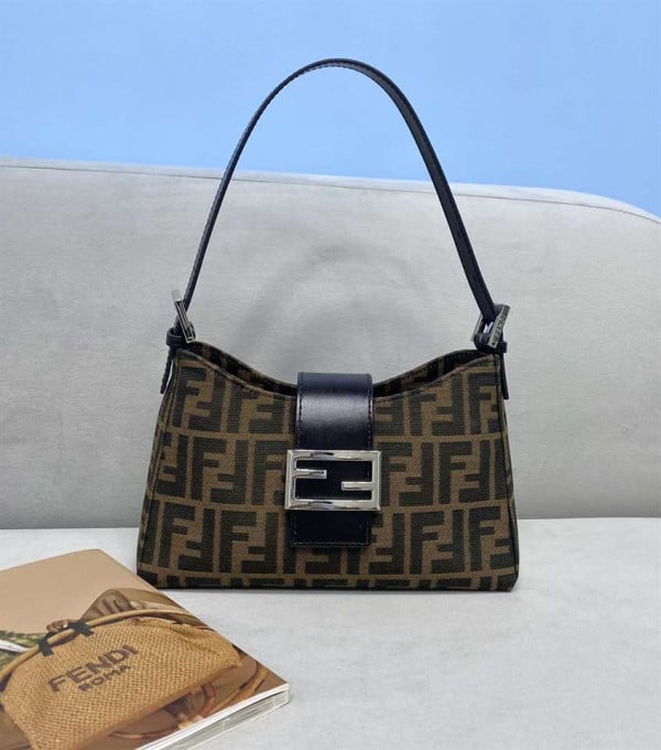 FENDI VINTAGE HANDLE BAG - WFB025