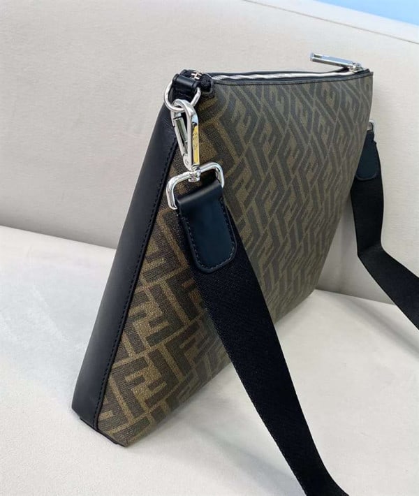 FENDI CROSSBODY BAG - WFB028