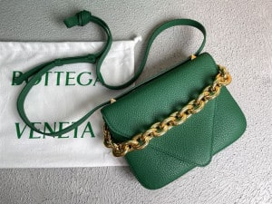 BOTTEGA VENETA WONMEN'S MOUNT IN JUNGLE - WBV17