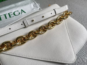 BOTTEGA VENETA WONMEN'S MOUNT IN WHITE - WBV16