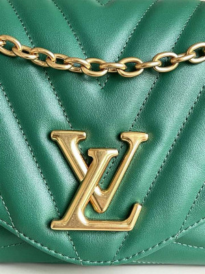 LOUIS VUITTON NEW WAVE CHAIN BAG -WLM75