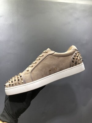 CHRISTIAN LOUBOUTIN LOW TOP SNEAKER - CL93