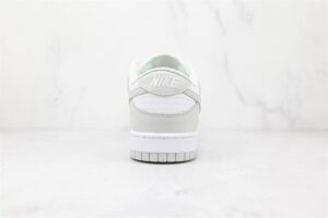 NIKE SB DUNK LOW GREEN TENDER POWDER - NK77