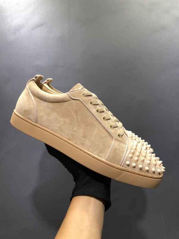 CHRISTIAN LOUBOUTIN LOW TOP SNEAKER - CL85