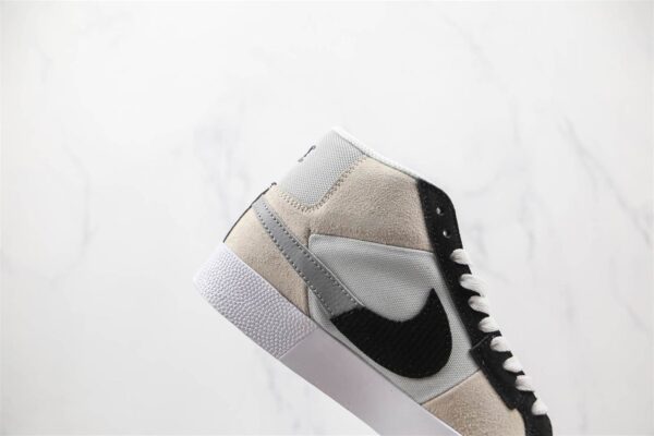 NIKE SB ZOOM BLAZER MID SNEAKER - NK68