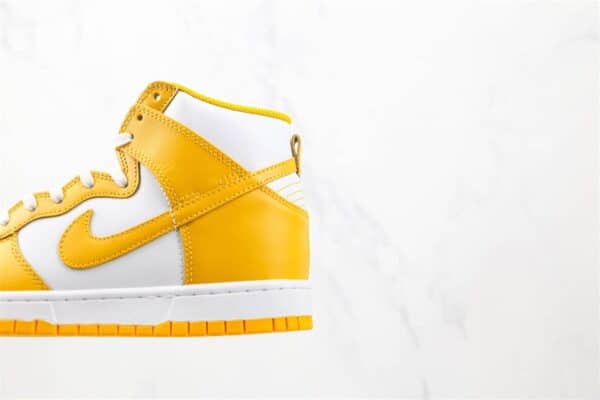 NIKE DUNK HIGH DARK SULFUR - NK79