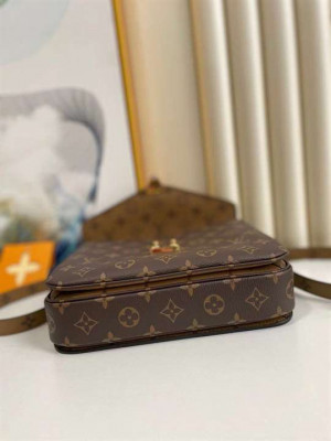 LOUIS VUITTON POCHETTE MÉTIS - WLM124