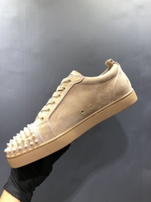 CHRISTIAN LOUBOUTIN LOW TOP SNEAKER - CL85