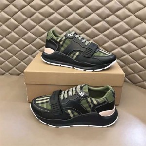 BURBERRY CHECK LACE-UP SNEAKERS IN MILITARY GREEN - BBR092