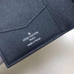 LOUIS VUITTON PASSPORT COVER - WLM115