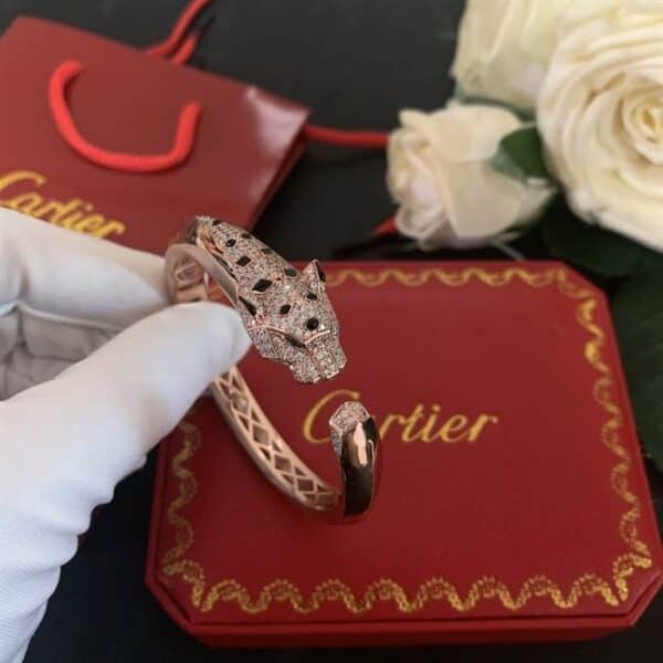 CARTIER JEWELREY - WJL39