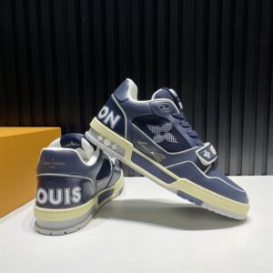 LOUIS VUITTON SNEAKERS - LSVT147