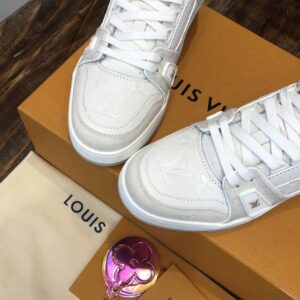 LOUIS VUITTON TRAINER SNEAKERS - LSVT152