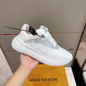 LOUIS VUITTON SHOW UP SNEAKER – LSVT224