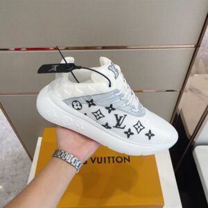 LOUIS VUITTON SHOW UP SNEAKER – LSVT225