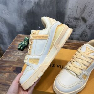 LOUIS VUITTON TRAINER SNEAKER – LSVT222