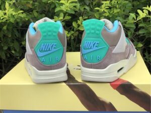 Union LA x Air Jordan 4 ‘Taupe Haze - AJH092