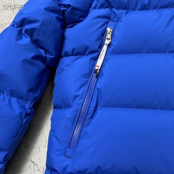 Moncler Coat - MC009