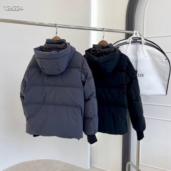 Moncler Coat - MC016