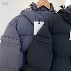 Moncler Coat - MC016